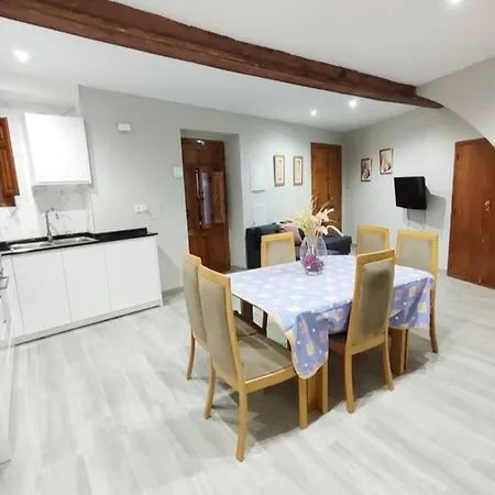 Acogedora Casa En
